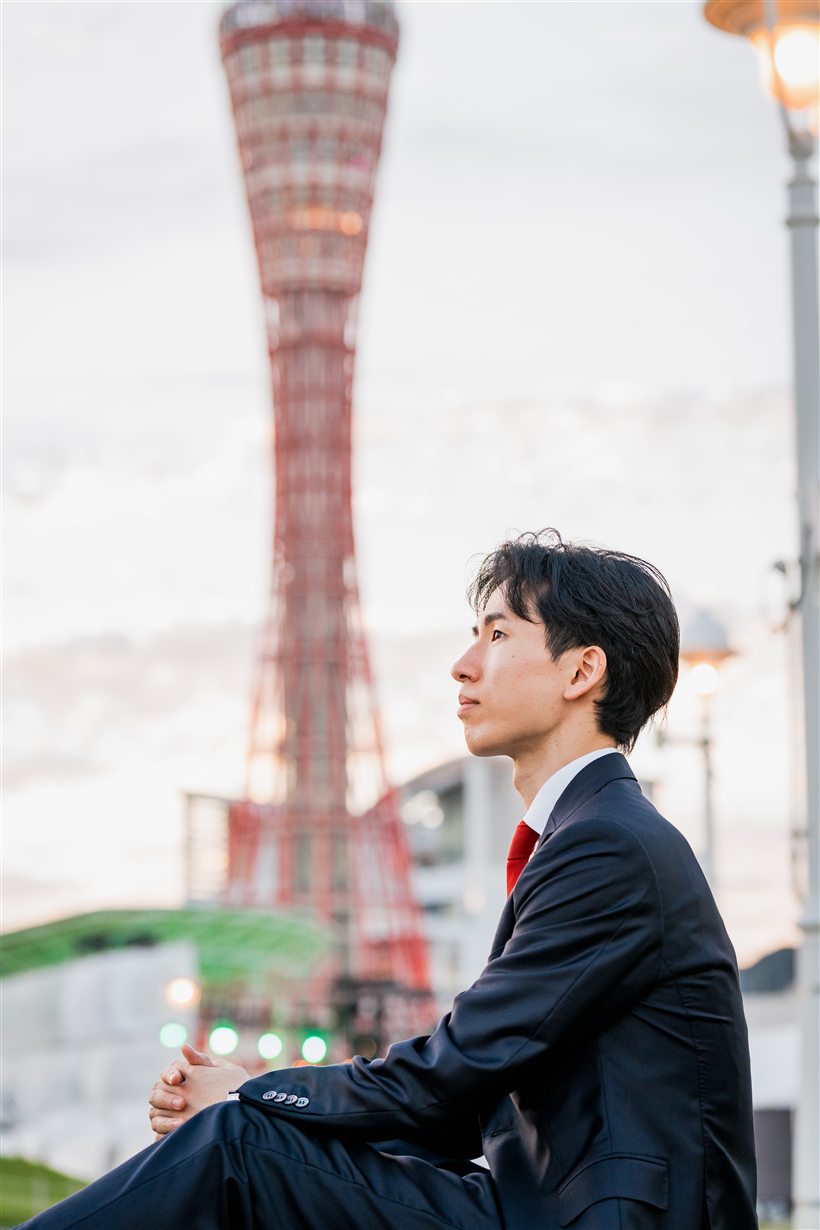 神戸・ポートタワーと代表